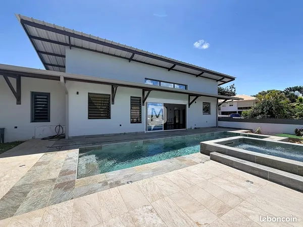 Maison 104 m² Remire-Montjoly
