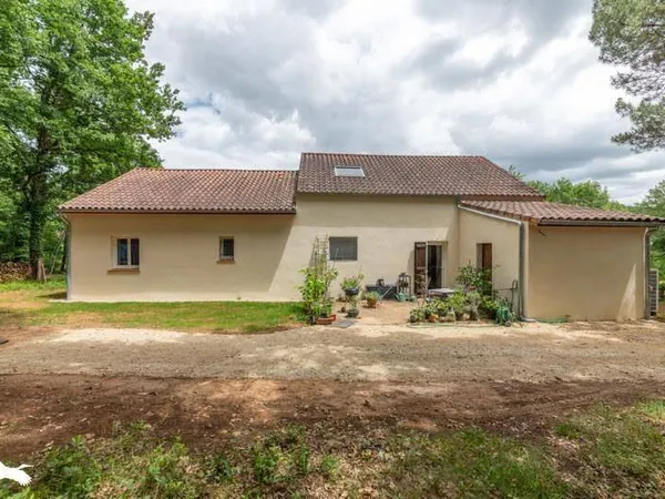 Maison 4 pièces 160 m²