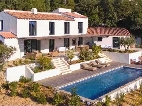 Maison 6 pièces 200 m²