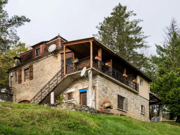 Maison en pierre 5 pièces 130 m²