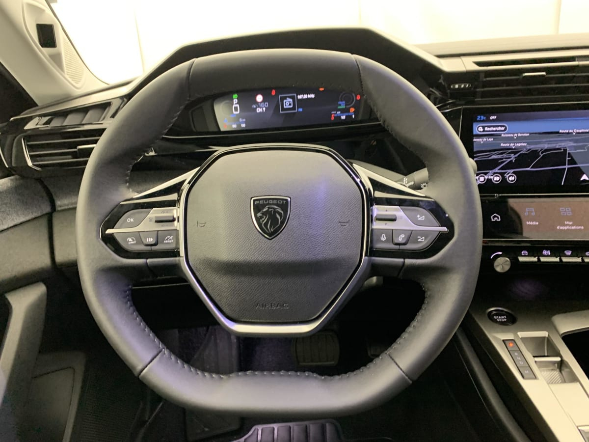 Peugeot 308 — photo 14