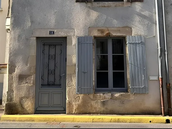 Maison de centre-bourg à Civray