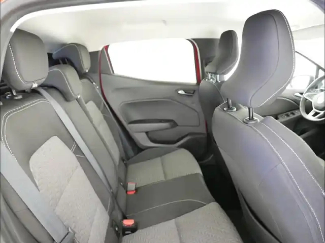 Renault Clio 1.0 tce 90ch evolution — photo 8