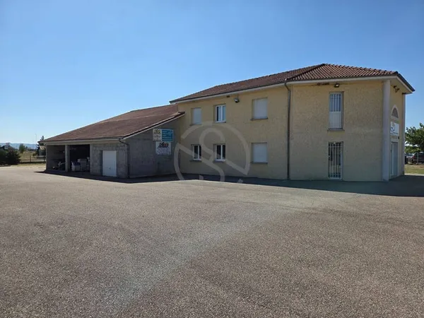 Local d'activité 480 m²