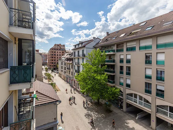 AGENCE IMMOBILIERE LAFORET - EXCLUSIVITE - "PÉTUNIA" - ANNECY - Secteur LE HARAS- APPARTEMENT T3 de 