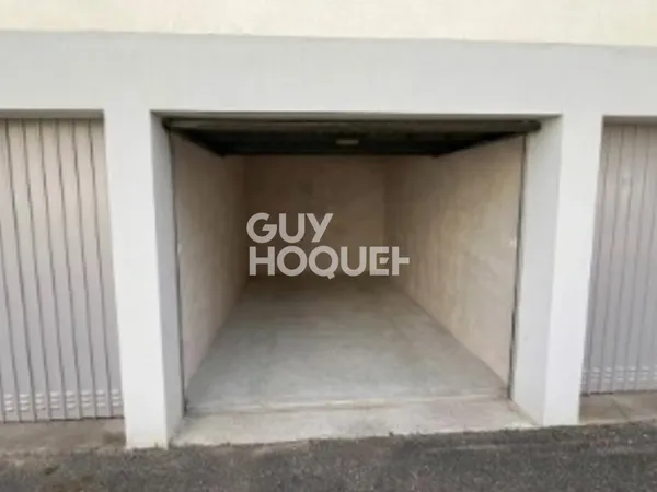 PARKING À VENDRE