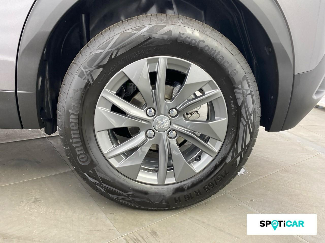 Peugeot 2008 puretech 100 s&s bvm6 style — photo 11