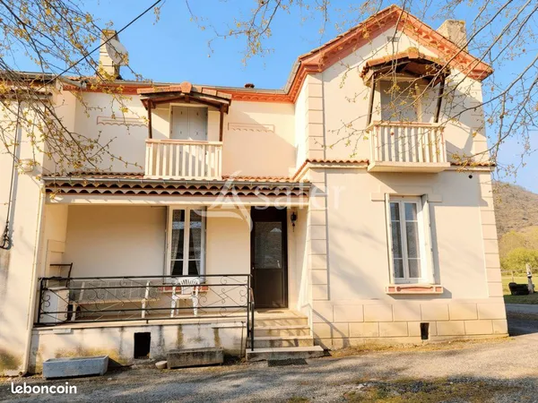 Maison 7 pièces 200 m²
