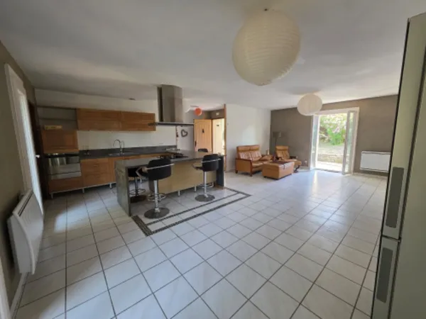 Maison de plain-pied - au centre de Narbonne, Carcassonne, Béziers et 45 mn de la Méditerranée