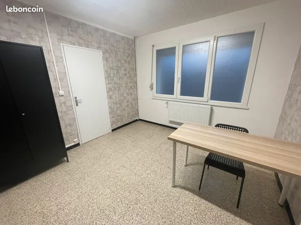 Libéral, local, bureau