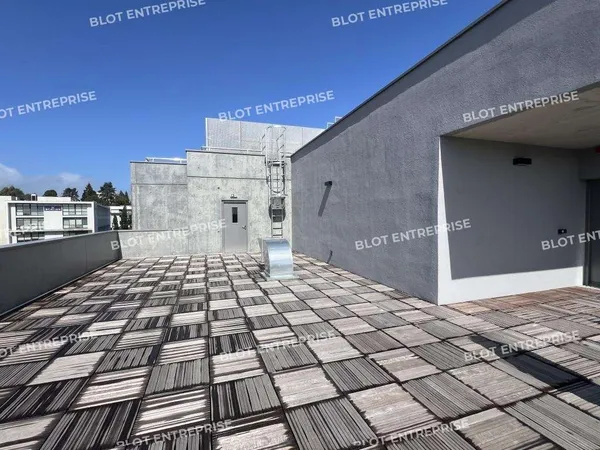 A LOUER - BUREAUX 1 893 m² - CESSON-SEVIGNE
