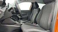 Peugeot 2008 1.2 PureTech 100ch S&S Style — photo 9