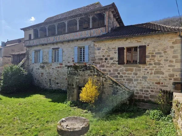 Maison 8 pièces 205 m²