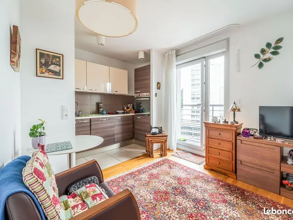 Studio 1 pièce 25 m²