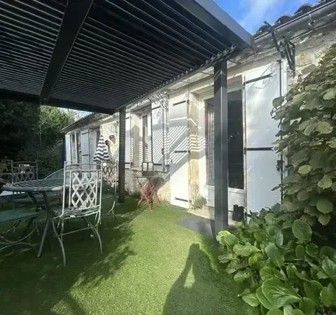 Maison 7 pièces 220 m²
