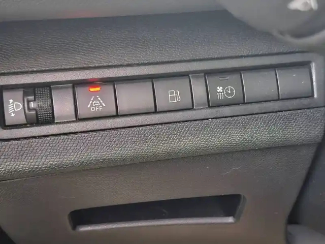 Peugeot 3008 hybrid 180 e-eat8 — photo 39