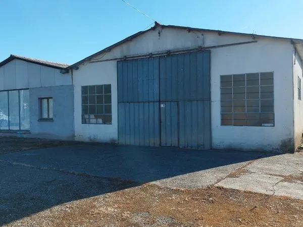 Place de parking dans garage