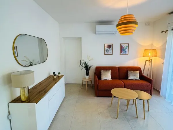 Superbe appartement t2, avec jardin, terrasse, place de parking et cave,- val saint andré (secteur t