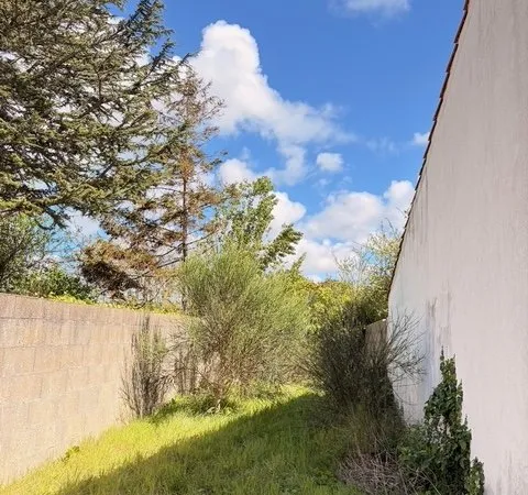 Terrain 112 m²