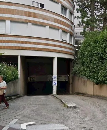 Parking a louer le vesinet