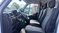 Renault Master F3500 L2H2 2.3 Blue dCi 135ch Confort Euro6E — photo 13