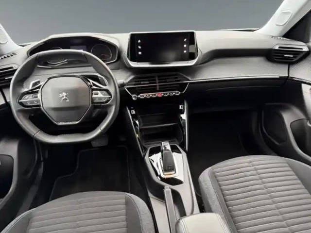 Peugeot 2008 1.2 puretech 130ch s&amp;s style eat8 — photo 26