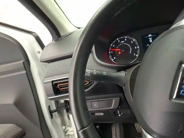 Dacia Sandero eco-g 100 — photo 28