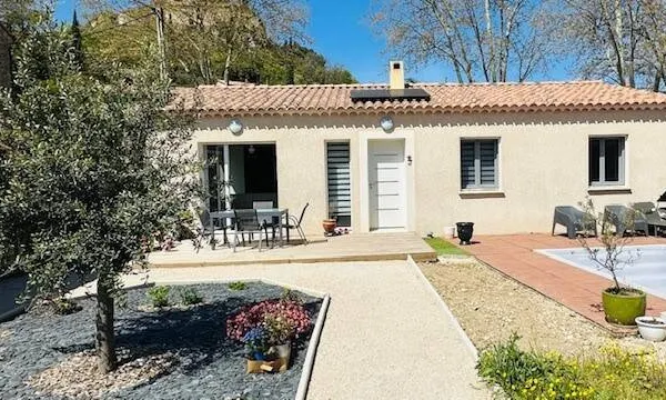 Maison de plain-pied 5 pièces 85 m²