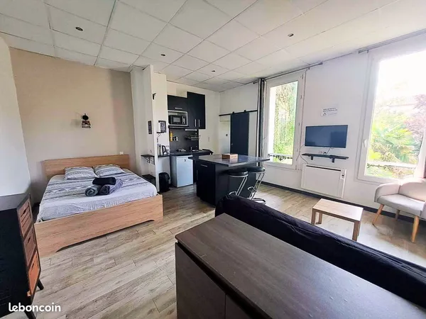 Joli studio meublé 26 m² - Hyper-centre d'Agen