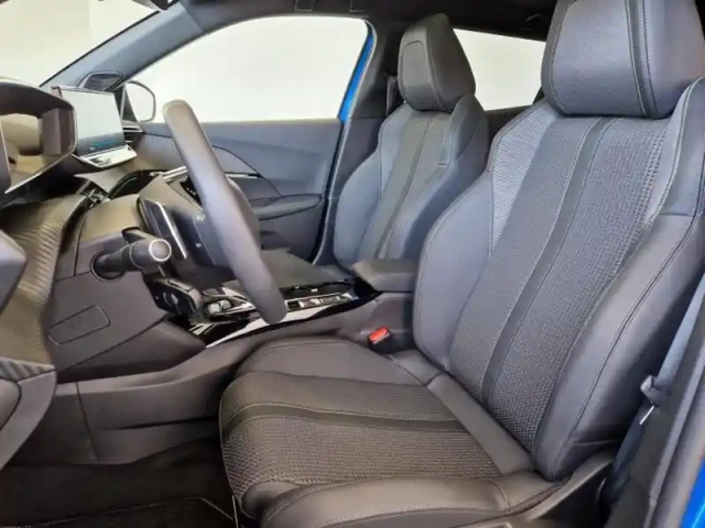 Peugeot 2008 1.2 puretech 130ch s&amp;s gt eat8 — photo 5