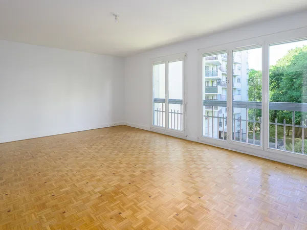 Loue appartement - 110.1m² - 4 pièces, 3 chambres - Ville d'Avray 92410