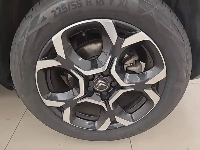 Citroën C5 Aircross bluehdi 130 s&amp;s eat8 — photo 38