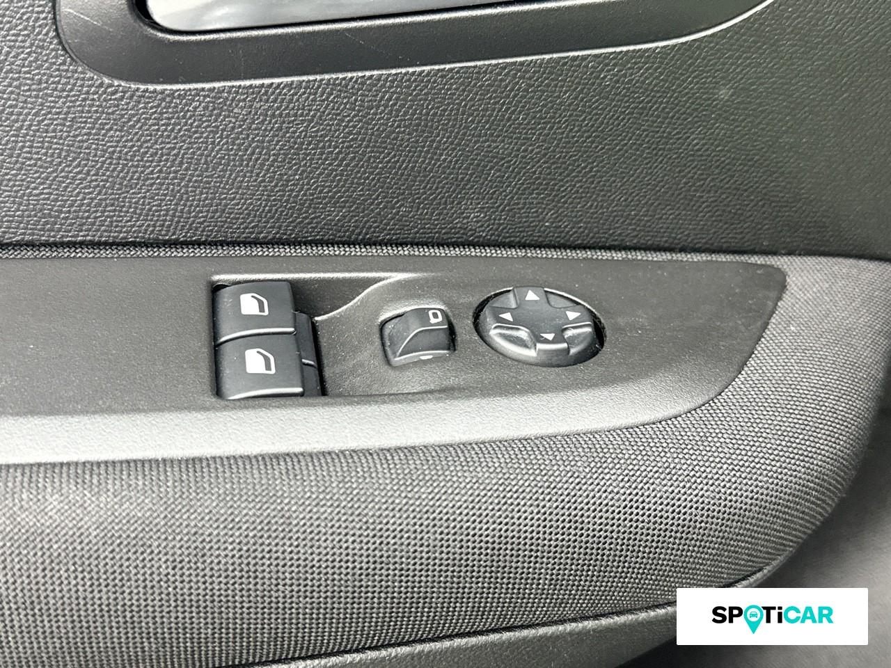Peugeot 208 1.2 puretech 75ch s&s active — photo 19