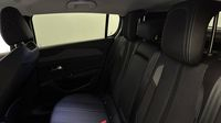 Peugeot 308 PHEV 180ch Allure Pack e-EAT8 — photo 13