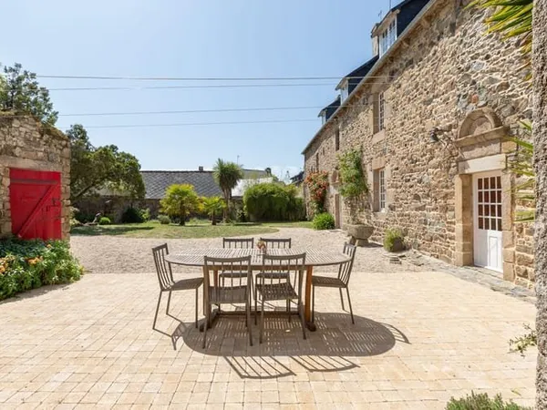 Maison 9 pièces 350 m²