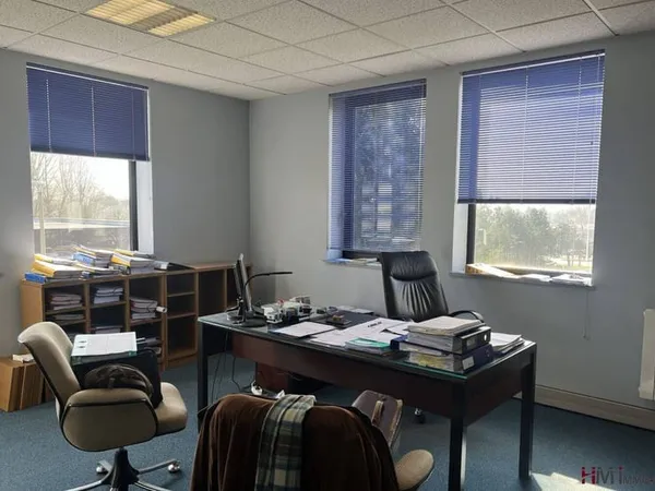 Bureaux 86 m²
