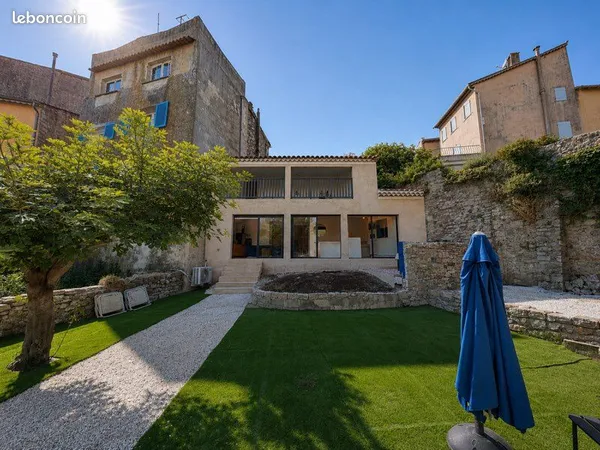 Charmante maison vue mer