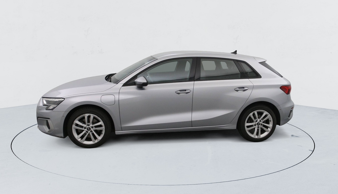 Audi A3 Sportback — photo 8