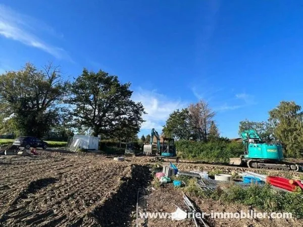 Terrain 725 m²