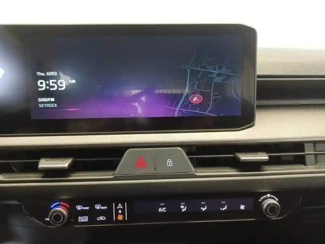 Kia Stonic 1.0 t-gdi 100 ch dct7 — photo 62