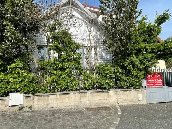 Maison 5 pièces 140 m²