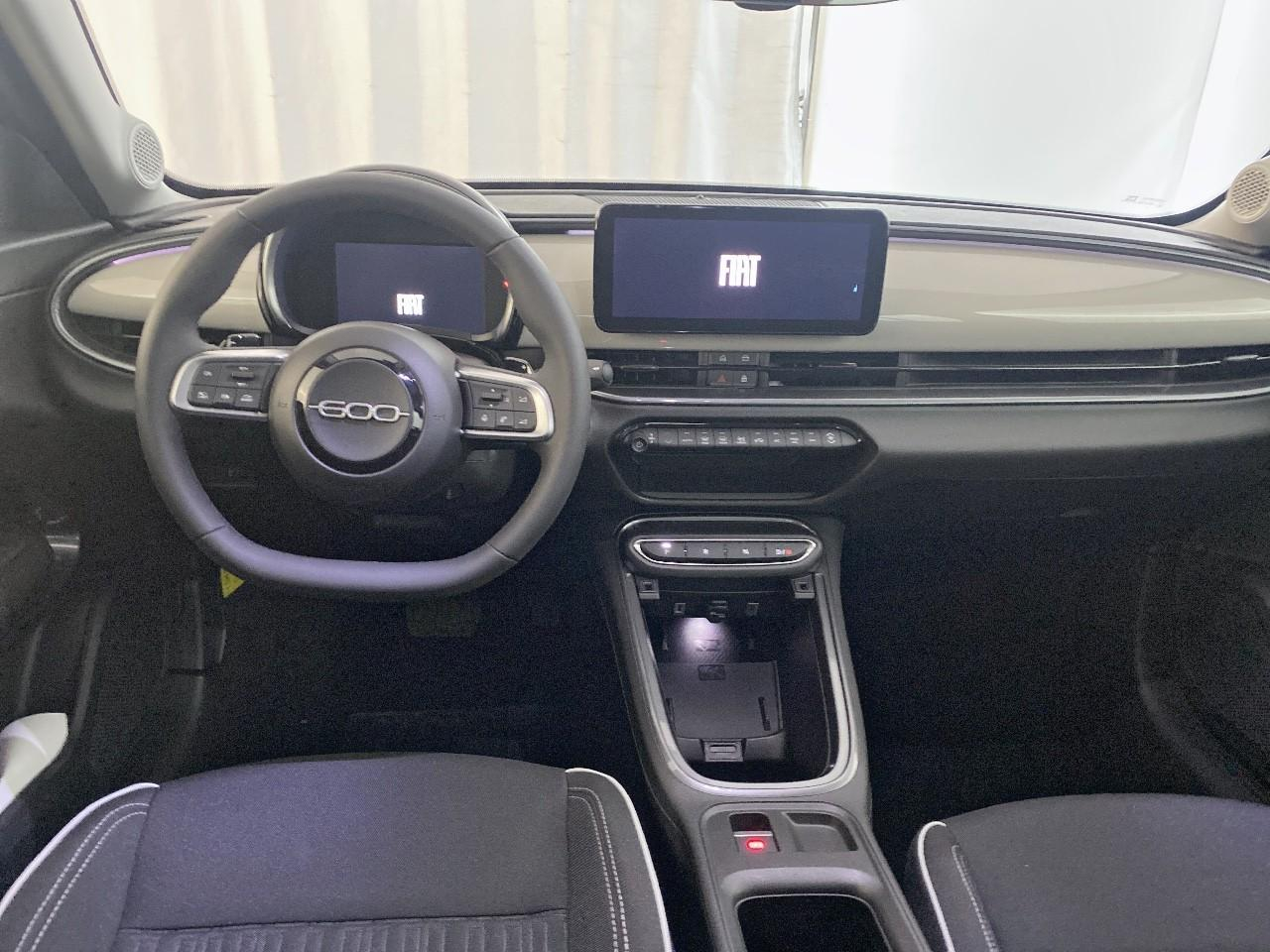 Fiat 600 t-gen 3 1.2 hybrid 145ch edct6 pop — photo 8