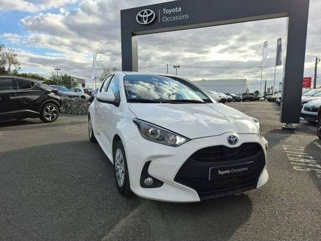Toyota YARIS Toyota Yaris 116h Dynamic Business 5p + Programme Beyond Zero Academy MY22