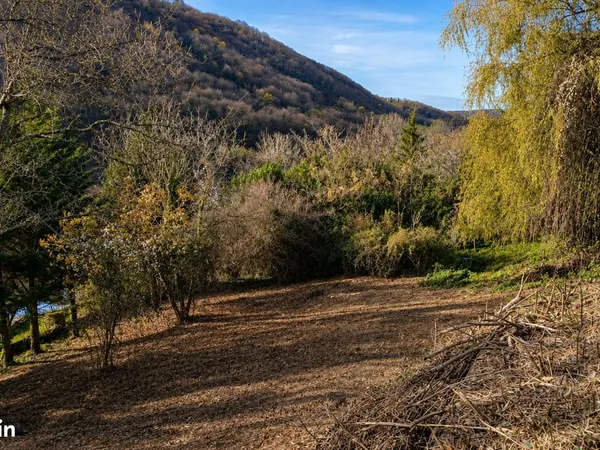 Terrain de 1000 m2 constructible - Charavine - Lac de Paladru