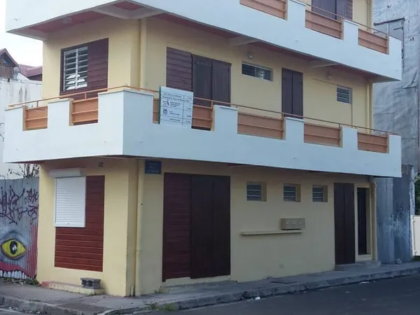Immeuble 89 m²
