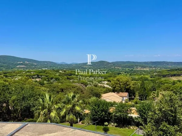 Ramatuelle - Villa 320 m2 vue campagne à 2 pas de la plage