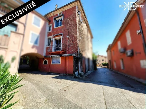 Immeuble de 150m² A RENOVER à VALLON PONT D'ARC
