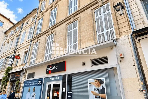 Local 2 pièces 97 m²