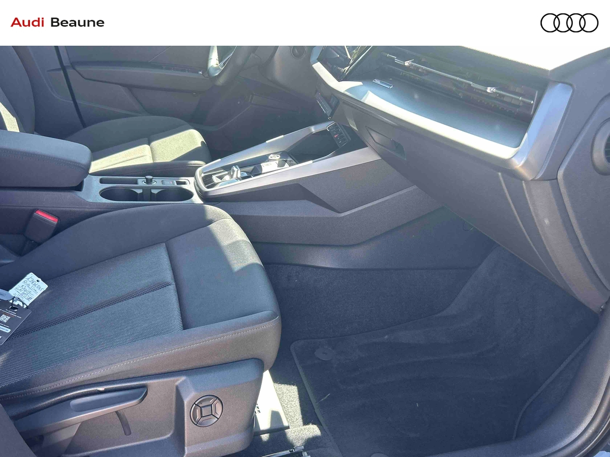 Audi A3 Sportback 40 TFSIe 204 S tronic 6 — photo 24