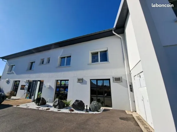 Local commercial 170 m²